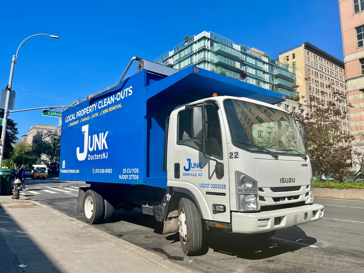 A professional JunkDoctors NJ junk removal truck used for residential and commercial electronics removal and e-waste hauling in North NJ.