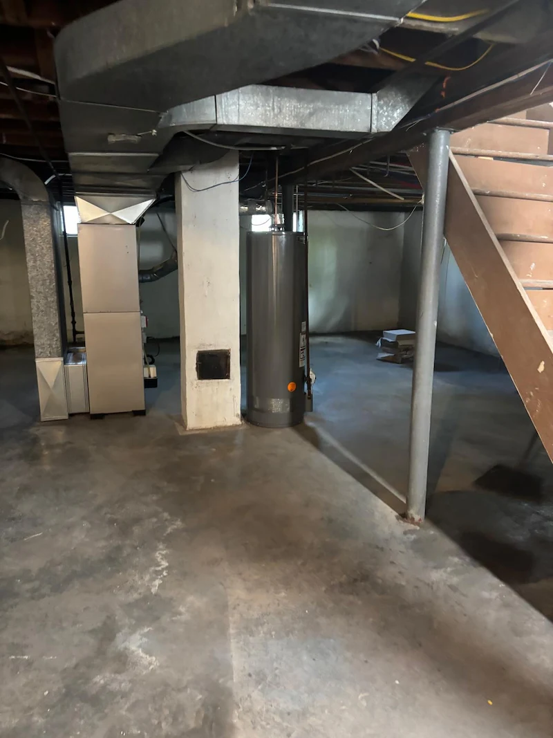 A Fair Lawn, North Jersey basement space completely cleared of all construction waste and debris by the JunkDoctors team.